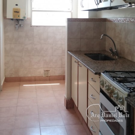 ¡OFERTA! DEPARTAMENTO 2 DORMITORIOS EN VENTA. Muñecas 1a cuadra. 