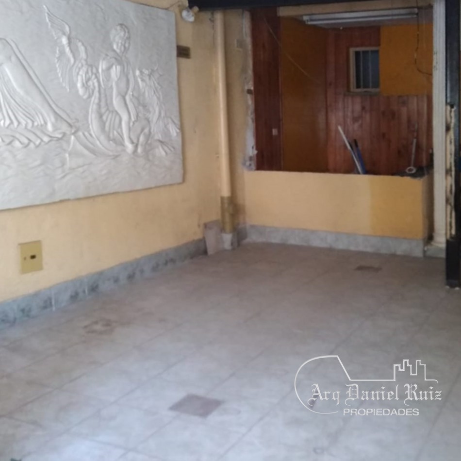 Local Comercial en Venta en Barrio Sur: 