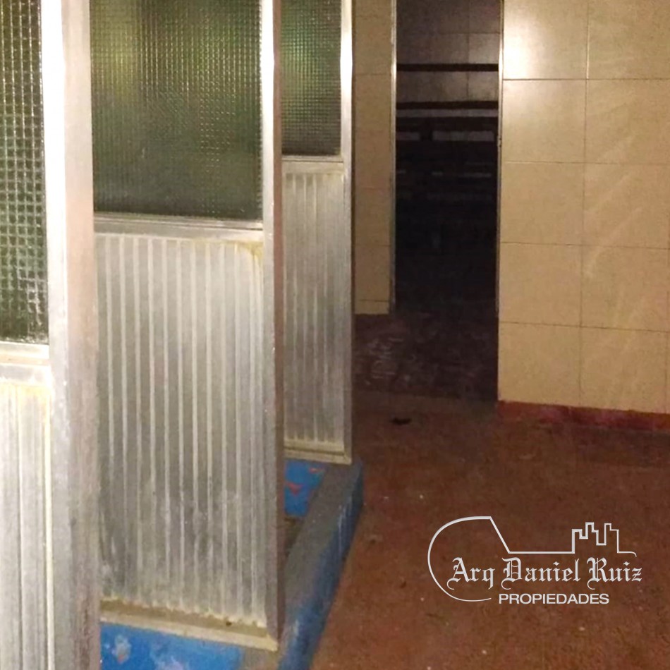 Local Comercial en Venta en Barrio Sur: 